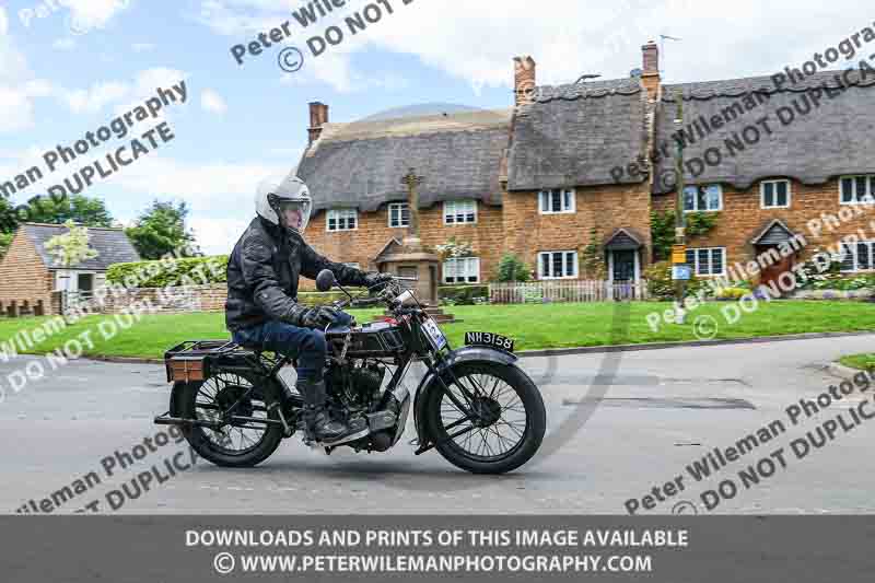 Vintage motorcycle club;eventdigitalimages;no limits trackdays;peter wileman photography;vintage motocycles;vmcc banbury run photographs